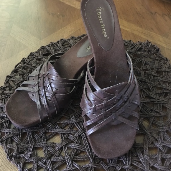 bear trap wedge sandals